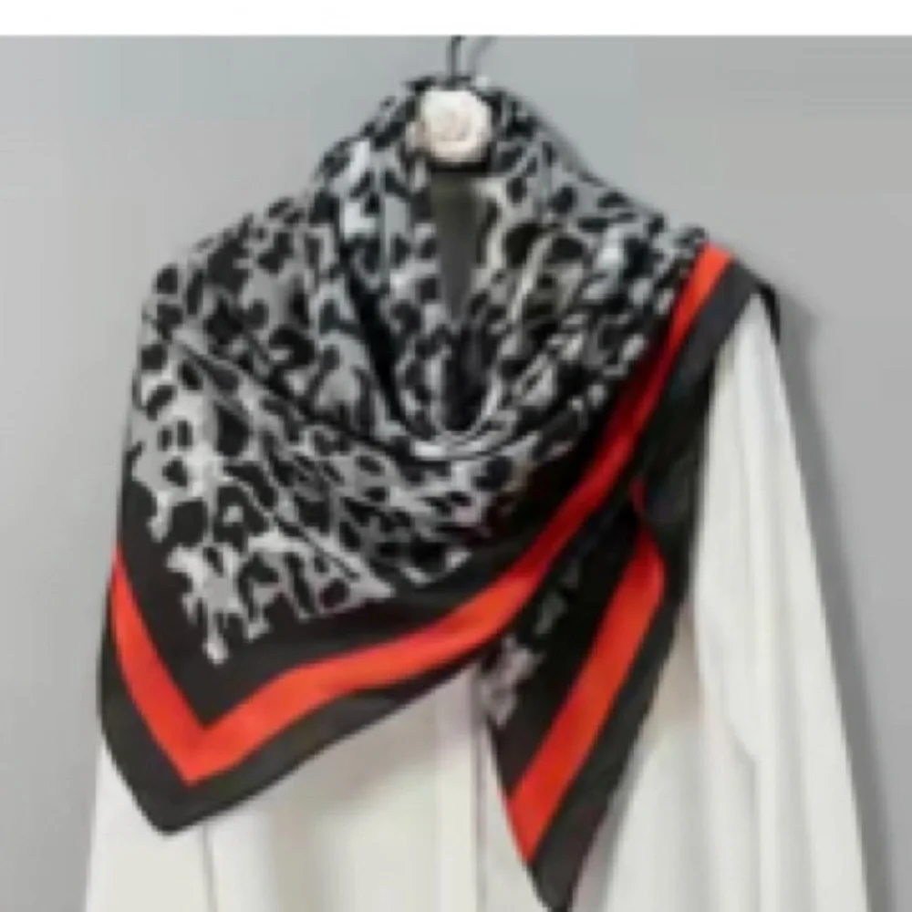 Leopard print Scarf
